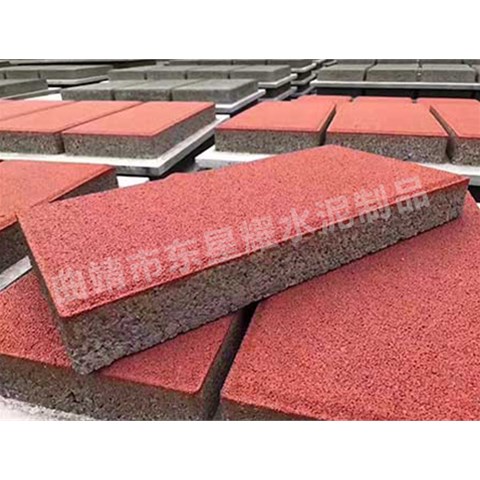 透水磚的孔隙率大小對(duì)其透水和保水性能有怎樣的具體關(guān)聯(lián)？曲靖東星耀水泥制品廠(chǎng)家告訴你